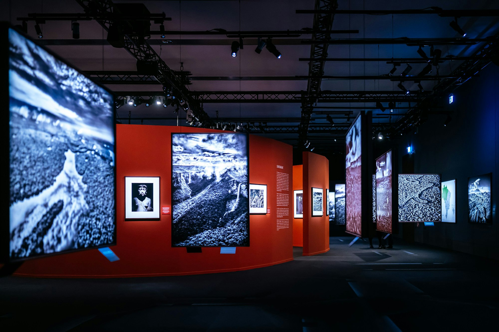 Sebastiao Salgado AMAZONIA - Rautenstrauch-Joest-Museum