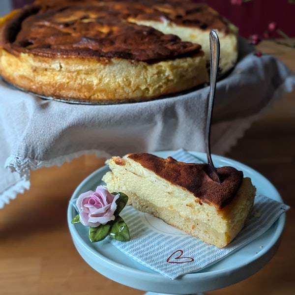 Goldbraun, cremig, ehrlich: Muttis Käsekuchen sind Foodtrends einfach egal.