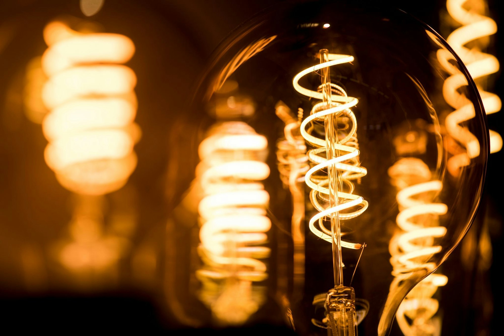 Wussten Sie's? Mit 60 Jahren braucht man für den gleichen Helligkeitseindruck wie eine 20-jährige Person etwa die doppelte Lichtmenge.