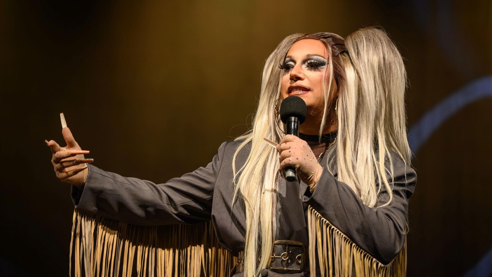Dragqueen Pam Pengco