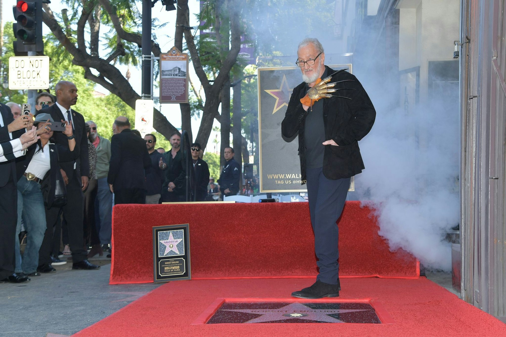 «Freddy Krueger»-Star Robert Englund wurde am Walk of Fame gefeiert.