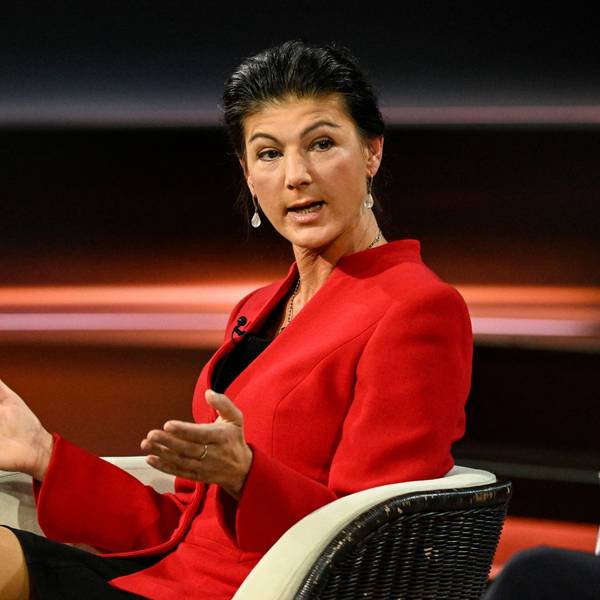 Sahra Sahra Wagenknecht war am Donnerstagabend (30. Oktober) in der ZDF-Talkshow „Markus Lanz“ zu Gast. Für ihre Worte zu Russland und der Ukraine bekommt die BSW-Chefin viel Kritik.