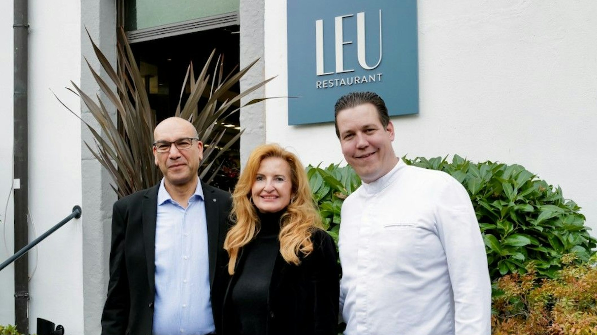 Neueröffnung des Leu im Clostermanns Hof: Restaurantleiter Asad Sherif, Inhaberin Simone Seidel und Küchenchef Thomas Gilles (v.l.)