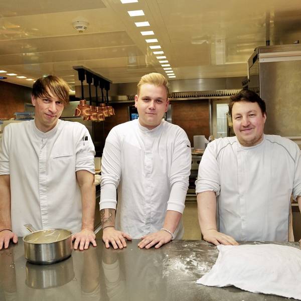 Die drei Köche des Restaurants Leu im Niederkasseler Hotel Clostermanns Hof: André Siebertz, André Vey, Daniel Heidkamp (v.l.)