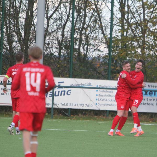 Nils Lokotsch (links) und Sebastian Witt