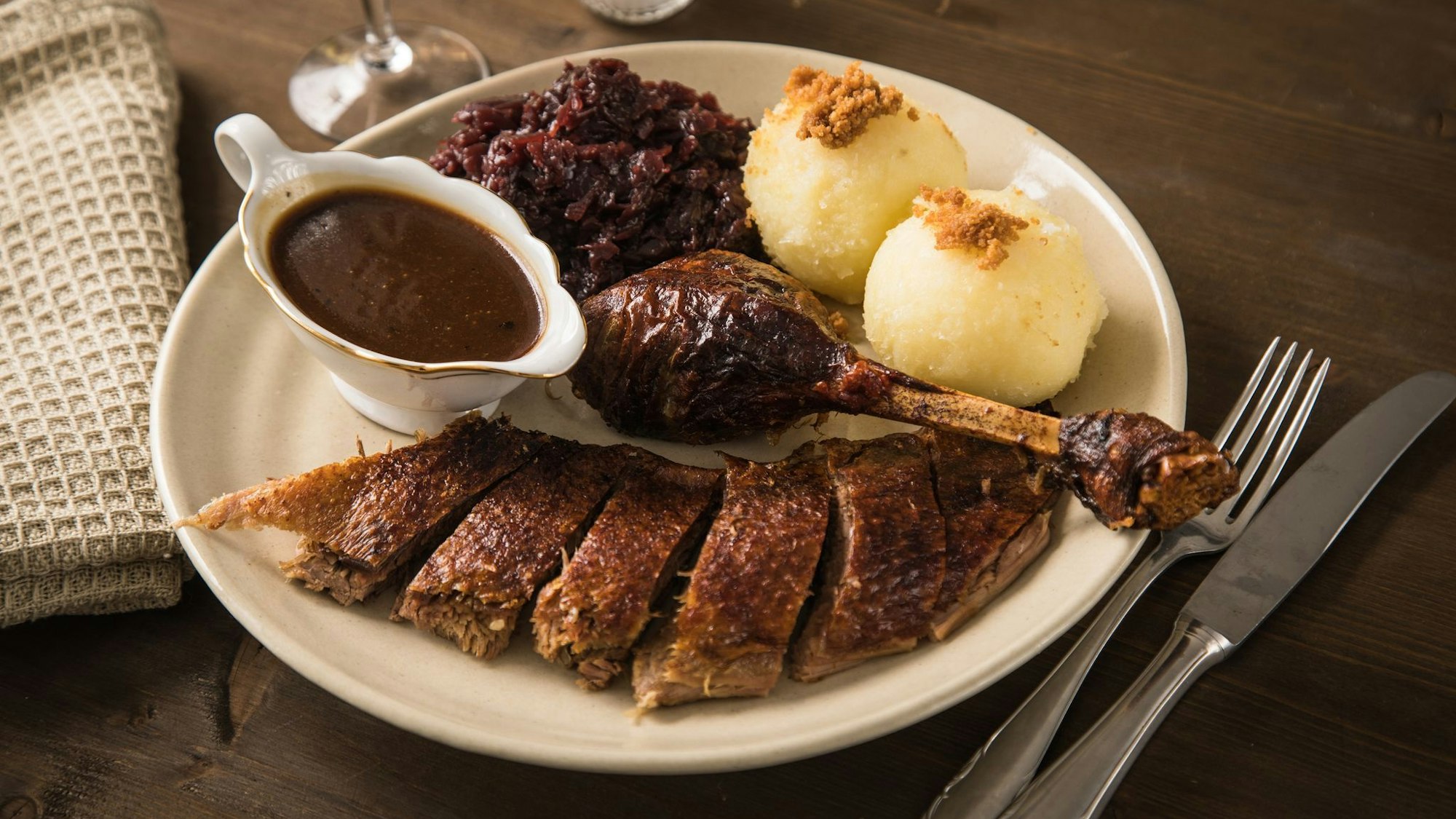 Knappe Ware: Eine frische Gans zur Weihnachtszeit könnte dieses Jahr ein teures Vergnügen werden.