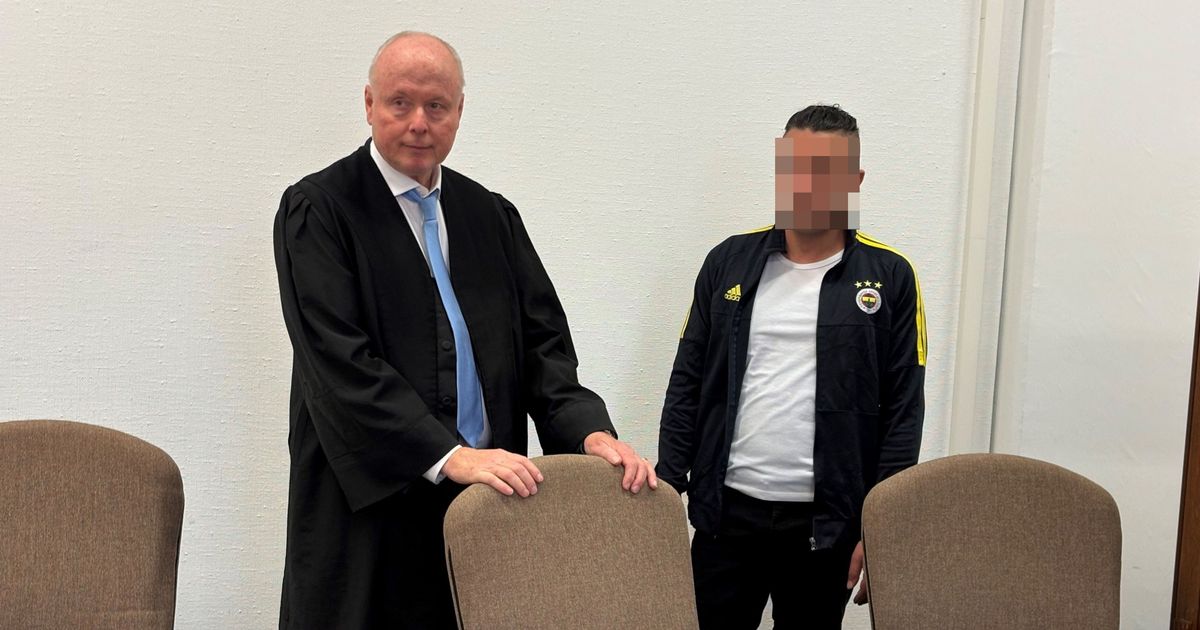 Cologne Regional Court: Victim says after knife attack: