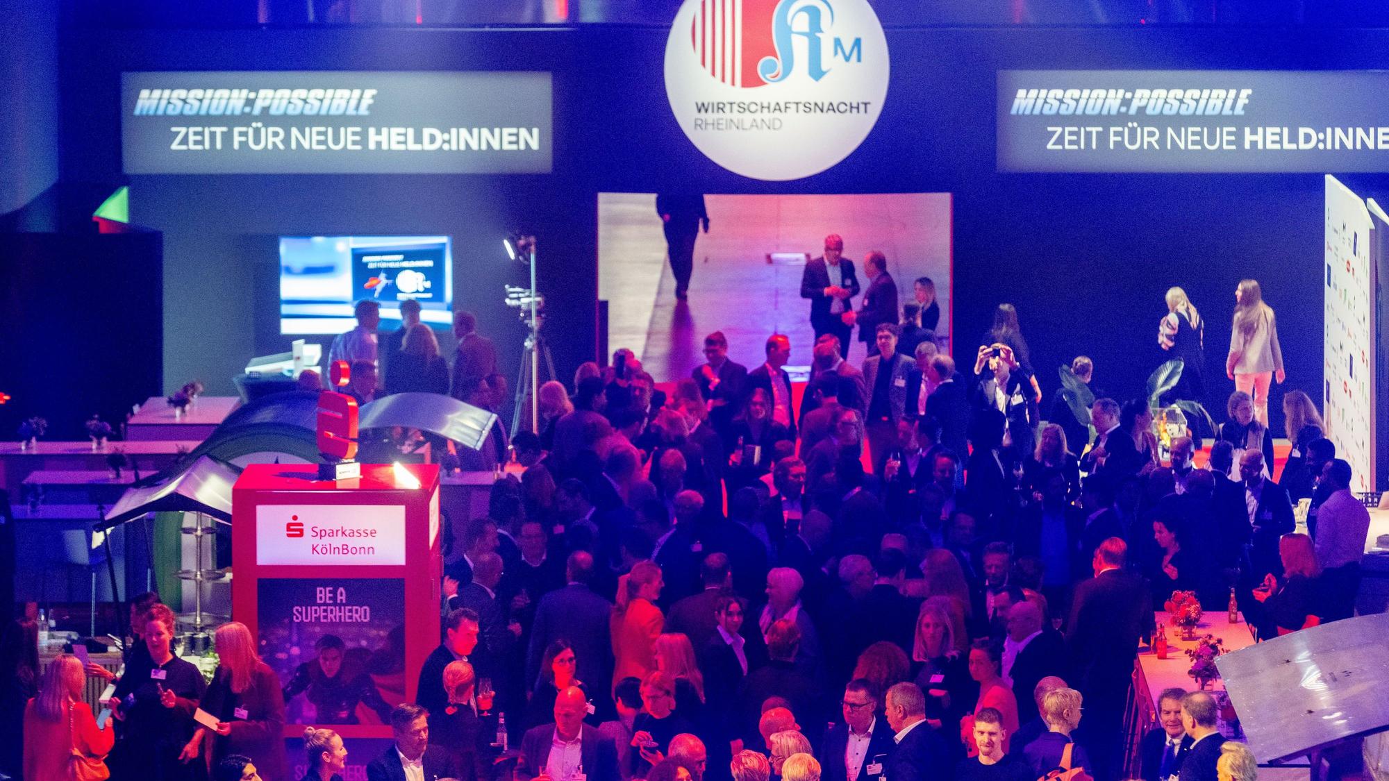 Blick auf den Einlassbereich zur Wirtschaftsnacht Rheinland 2025