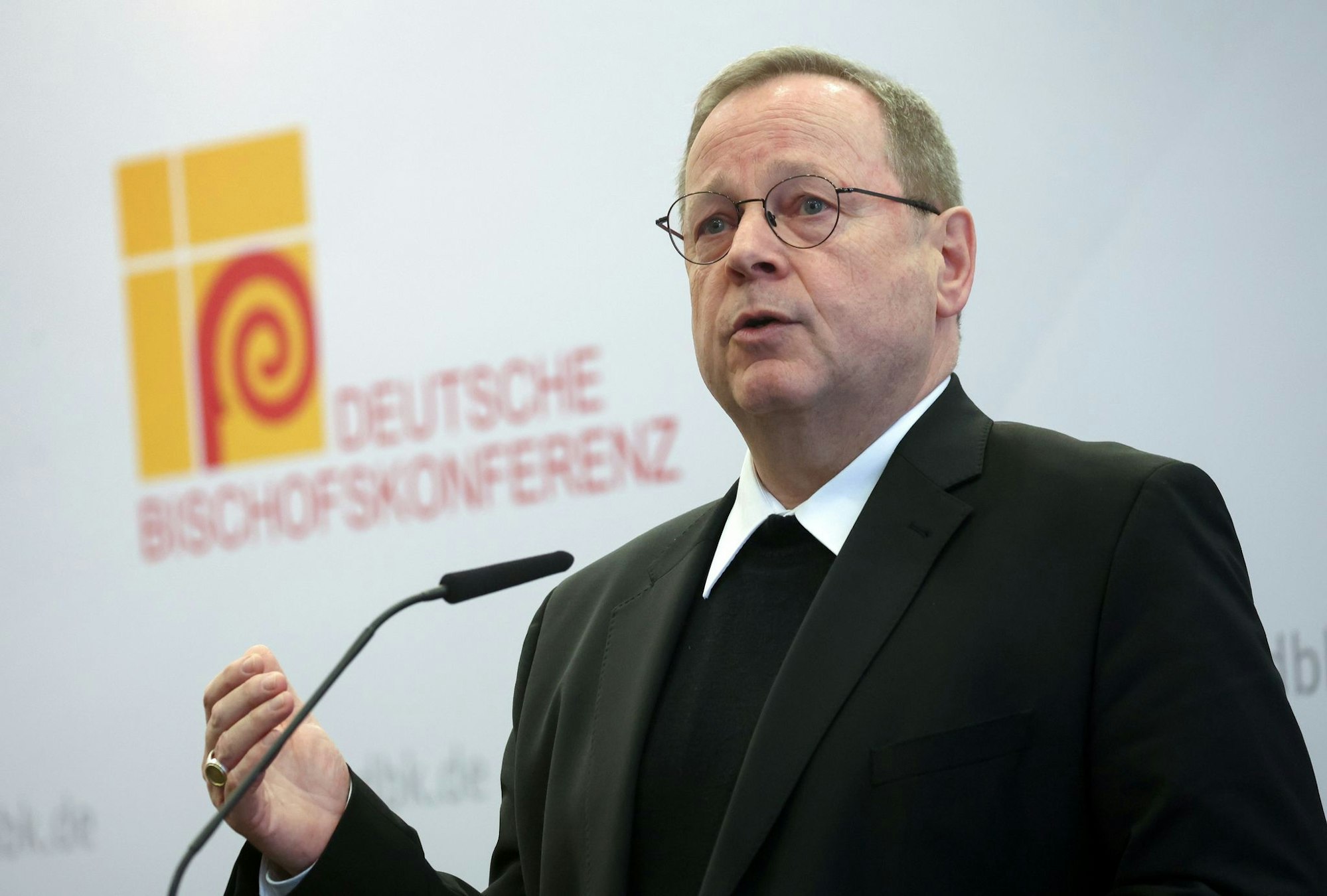 Der Vorsitzende der Deutschen Bischofskonferenz, Bätzing, findet, "Wir sind Kirche" begleite konstruktiv. (Archivbild)