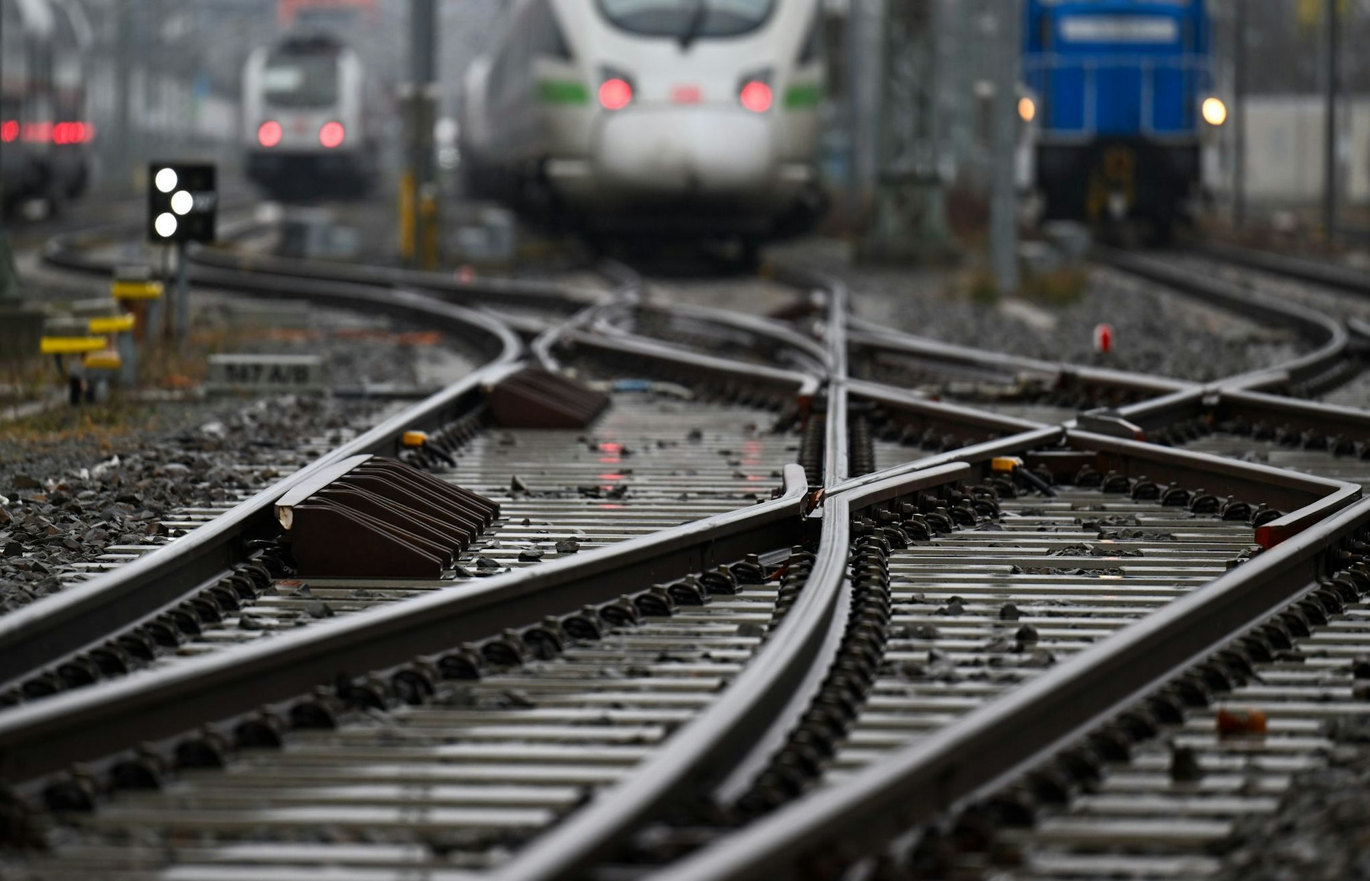 Die Deutsche Bahn will in einem Pilotprojekt erstmals «grünen» Stahl in Schienen verbauen. (Archivbild)