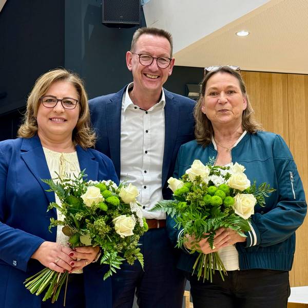 Dirk Runge mit Stella Ignatz und Barbara Düchting