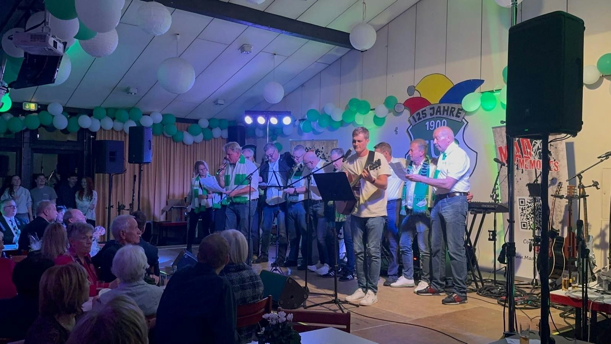 Lange gefeiert wurde zwei Tage im Haus Buisdorf.