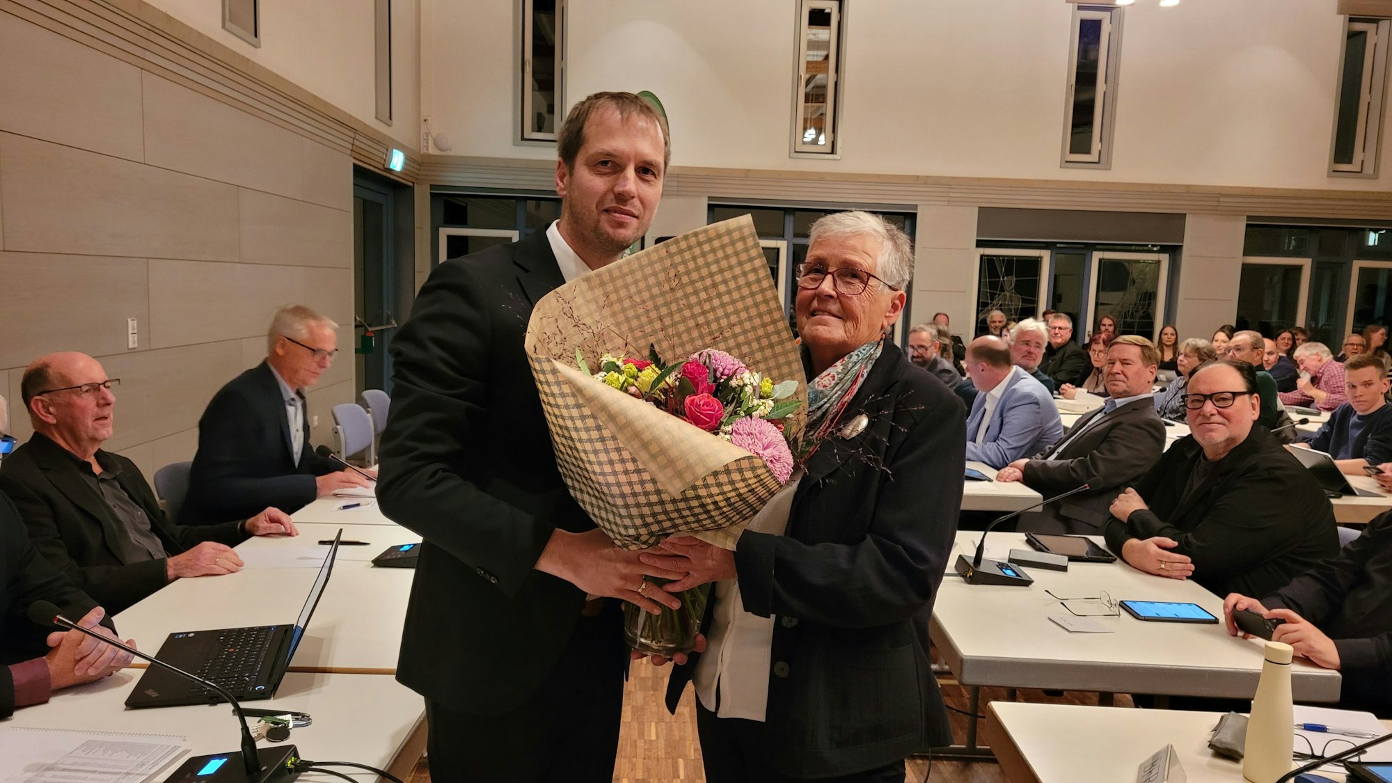 Amtseinführung von Mario Bredow durch Viola Rossol-Pfau