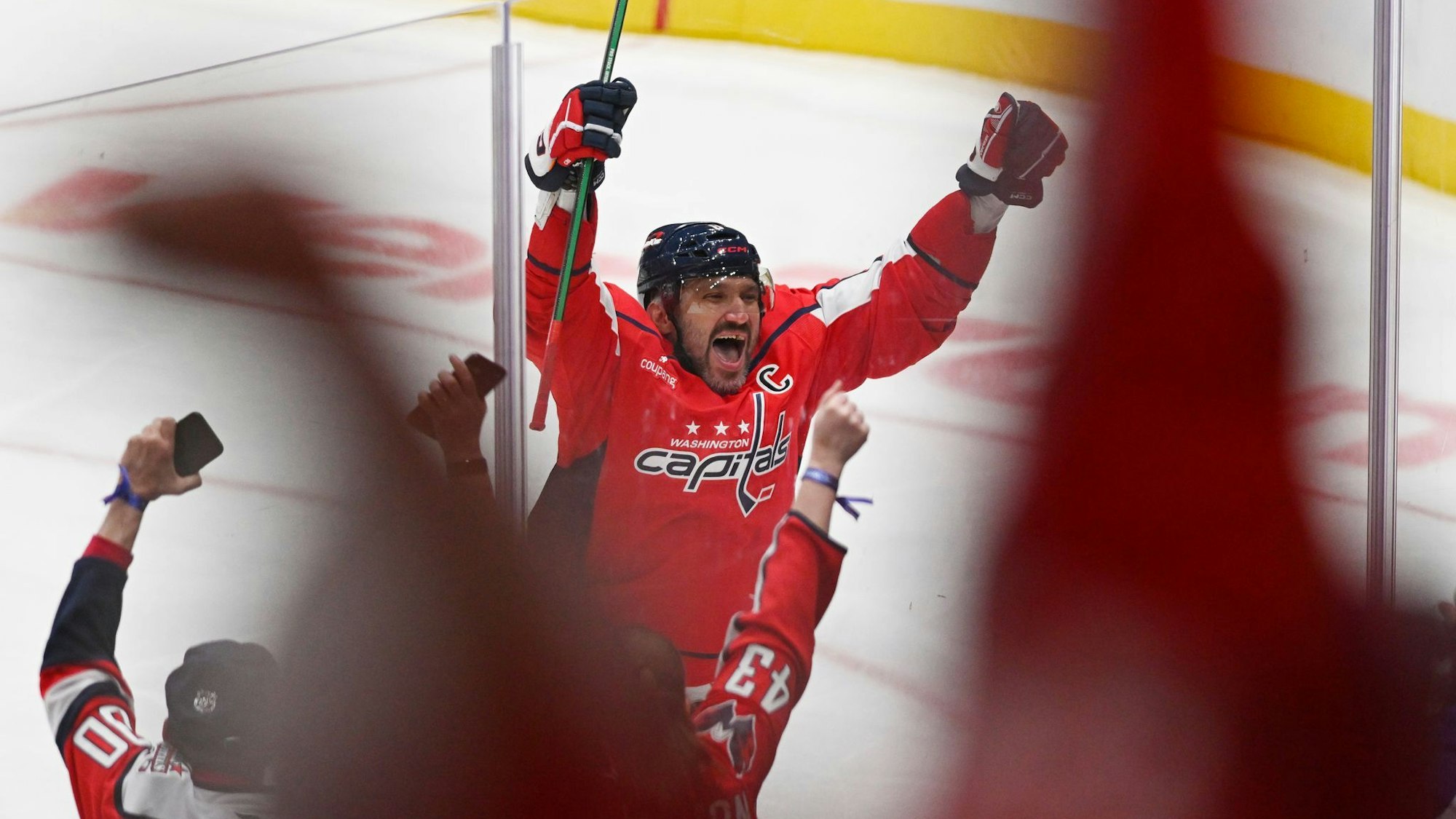 Hat als einziger Spieler der Geschichte 900 Tore in der NHL: Alexander Owetschkin.