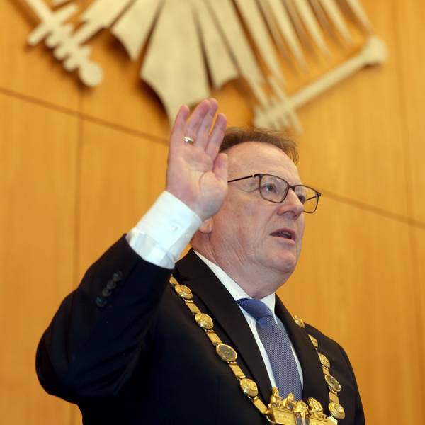 Bei seinem Amtseid trug Torsten Burmester die goldene Amtskette.