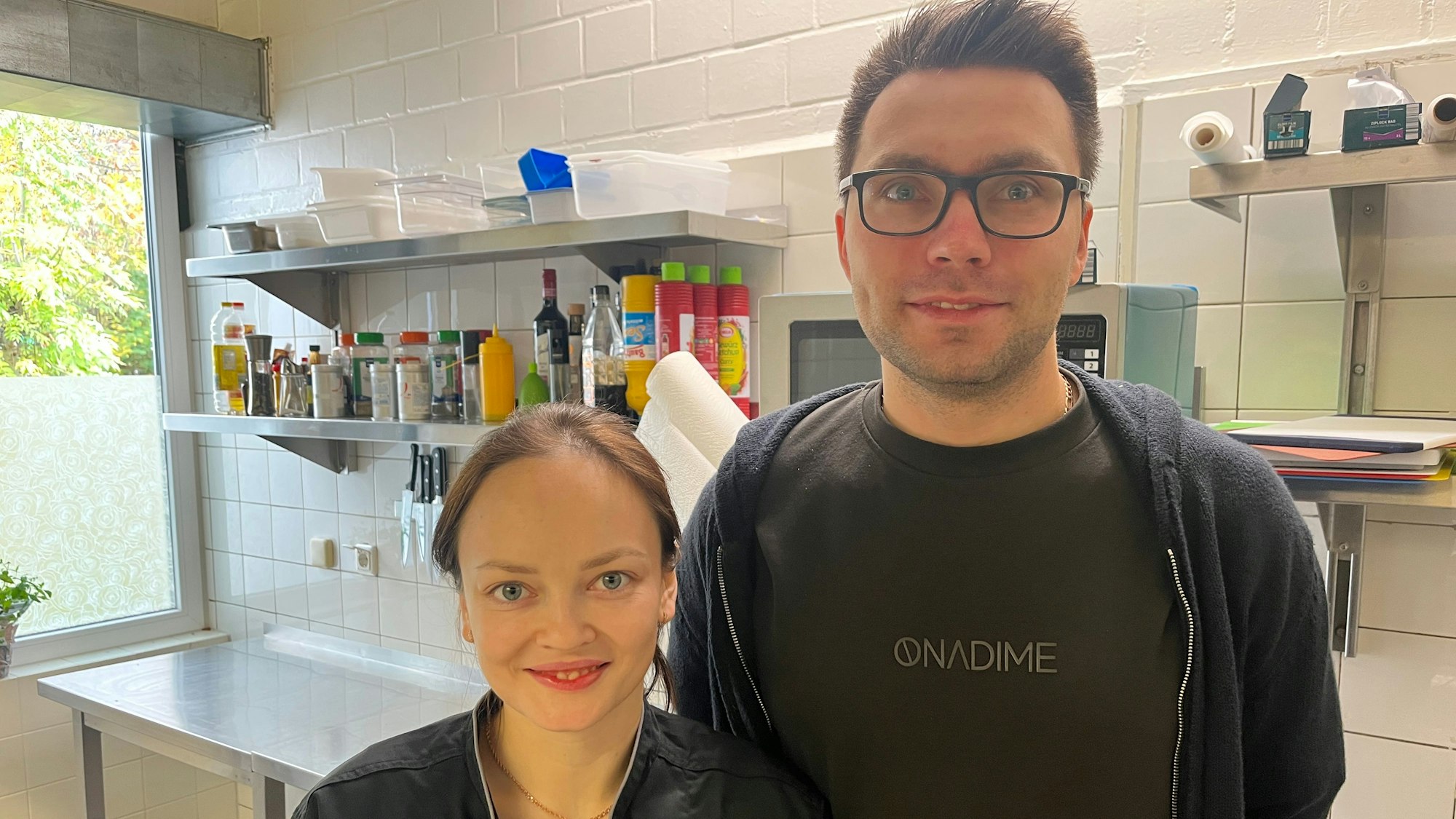 Lina Malykhina und Dmytro Dima Malykhin haben das Restaurant Haus Rott in Troisdorf übernommen.