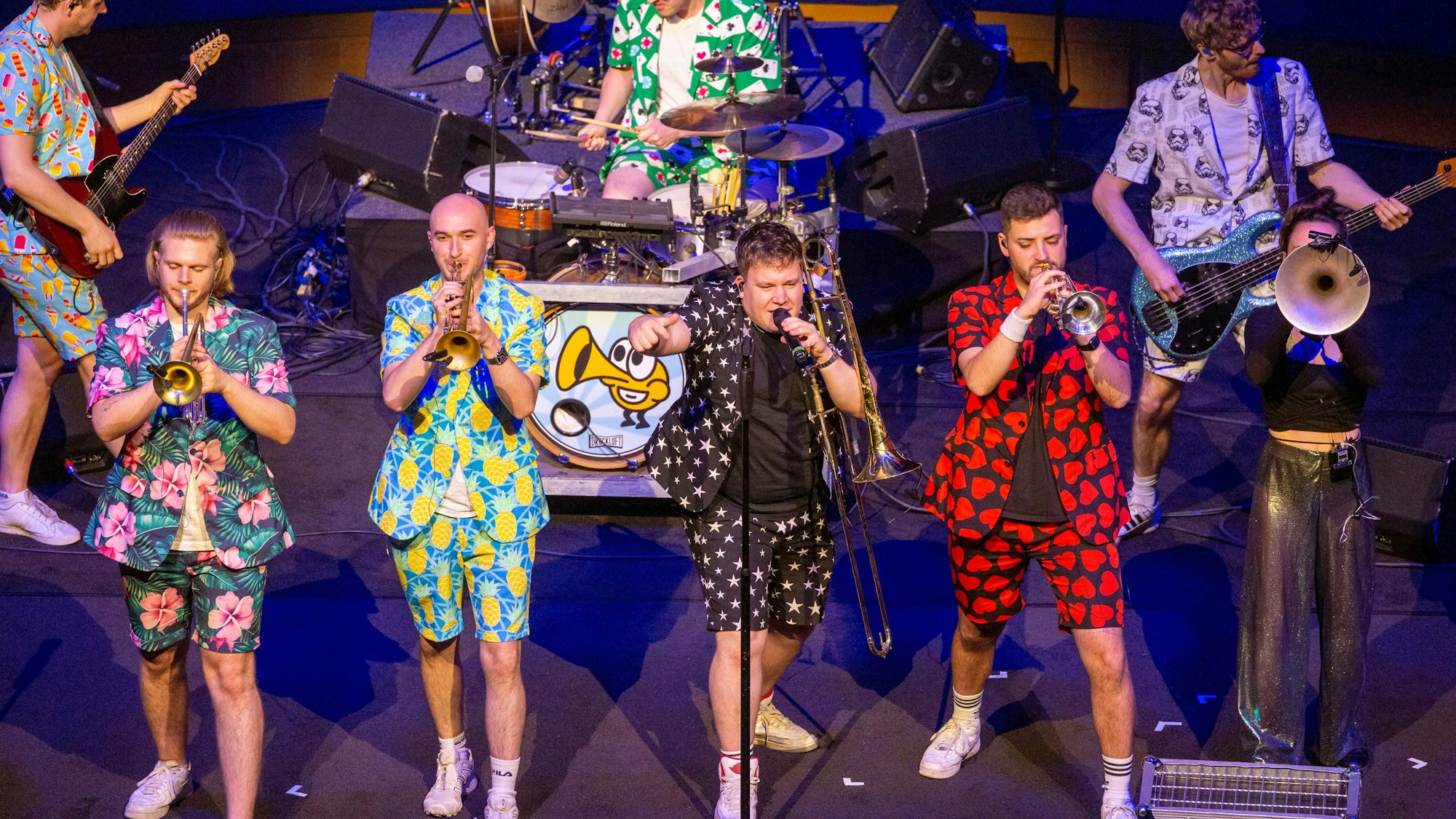 Da waren die Anzüge noch bunt: Druckluft bei einem Auftritt im September 2024 in der Philharmonie.Thomas Banneyer