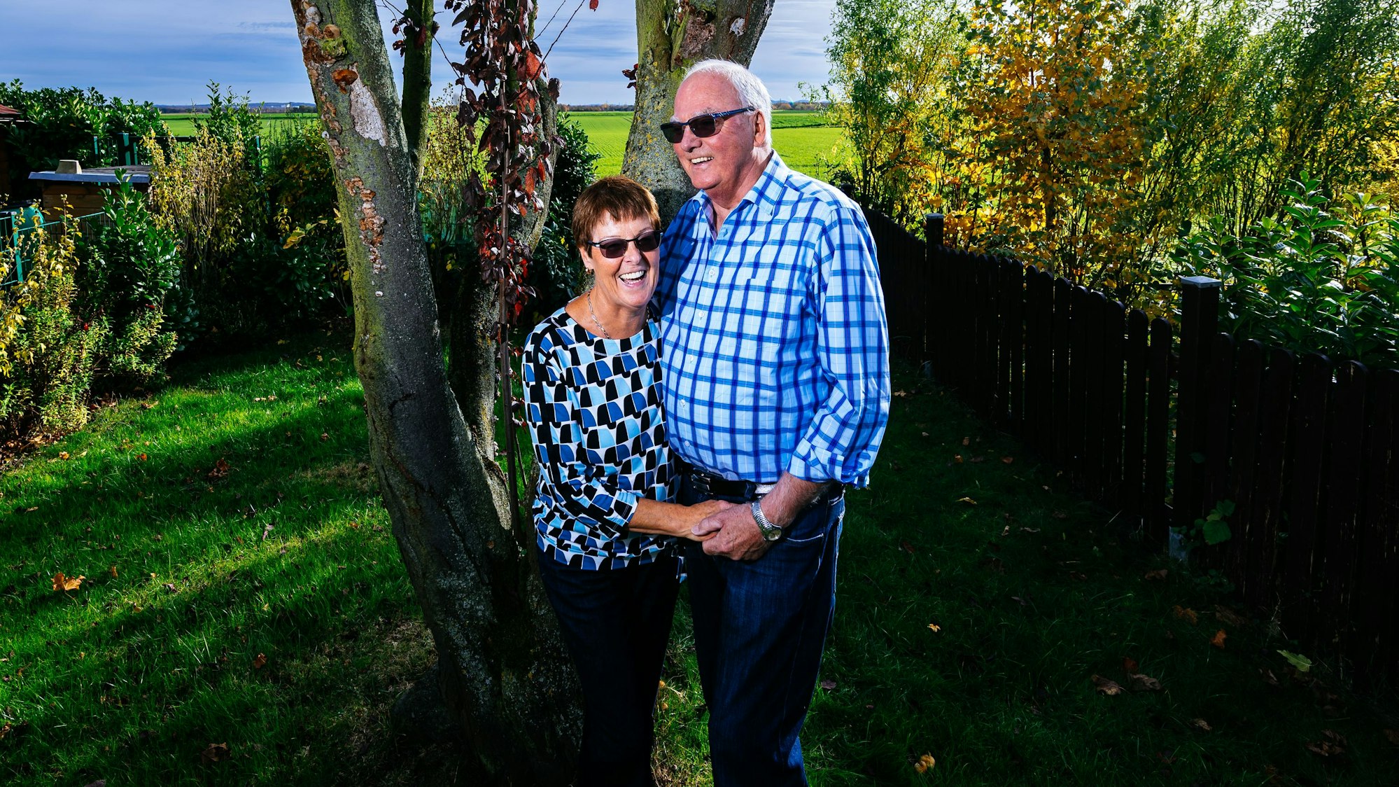 Ein Bild für die Ewigkeit: Klara und Dieter Winterhoff in ihrem Garten.