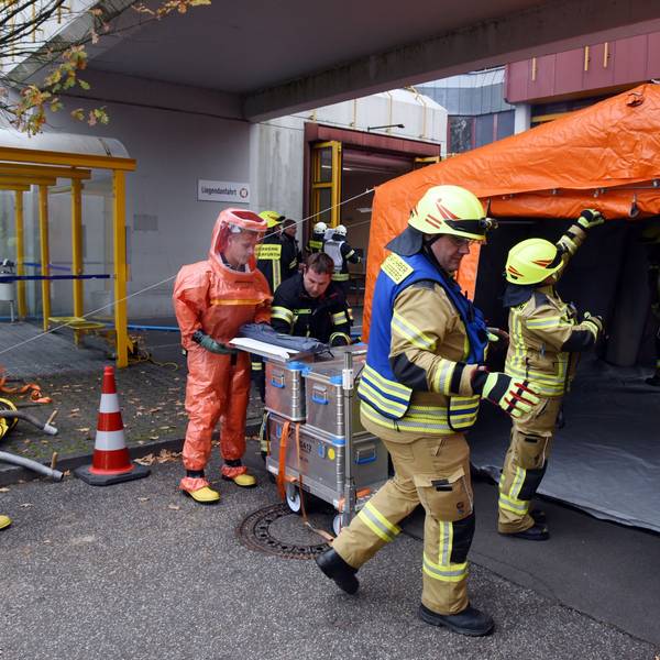 Das Bild zeigt eine Szene von der Katastropenschutzübung in Gummersbach.