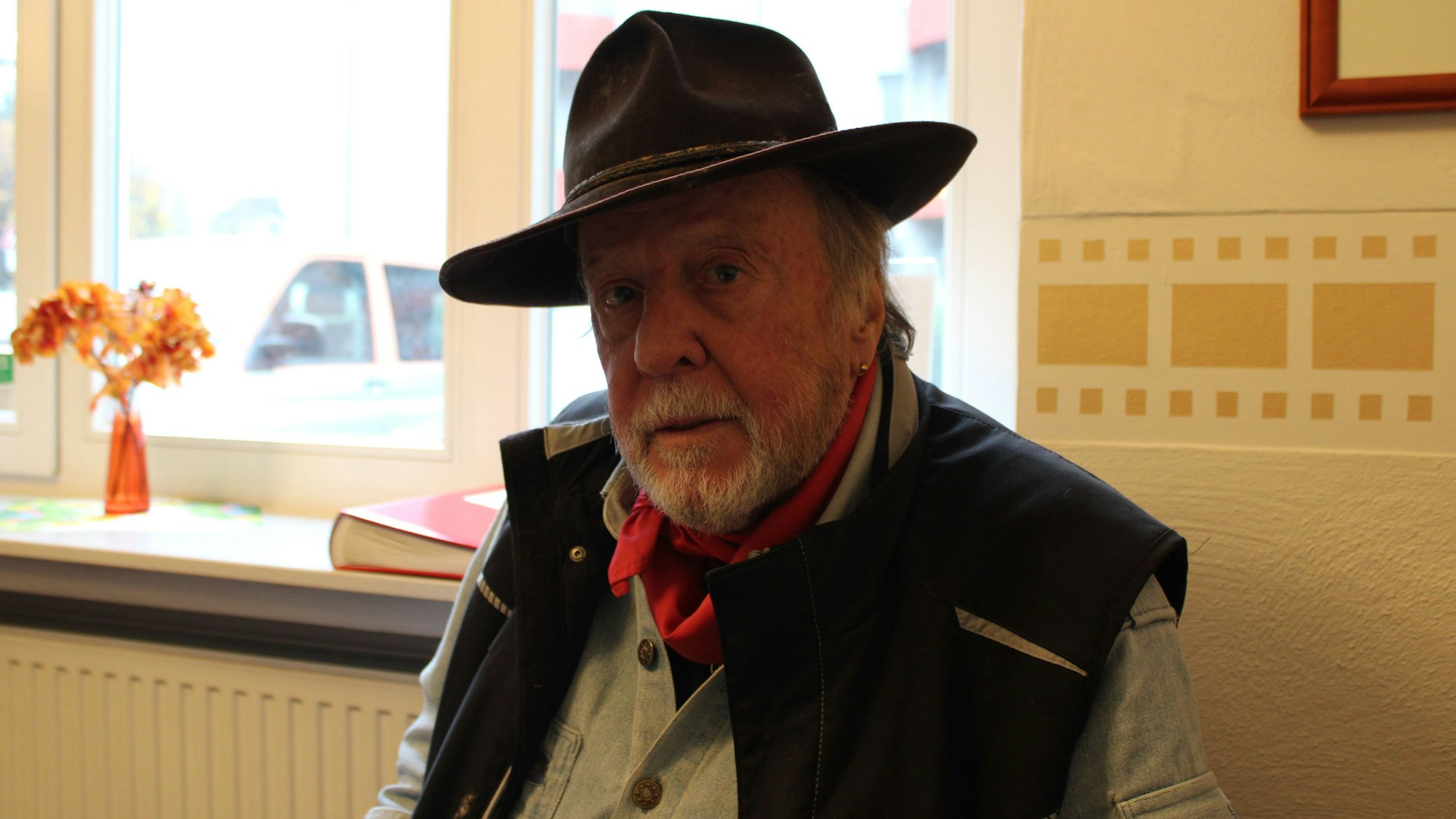 "Die Hennefer Stolpersteine"- ein Film gegen das vergessen. Gunter Demnig