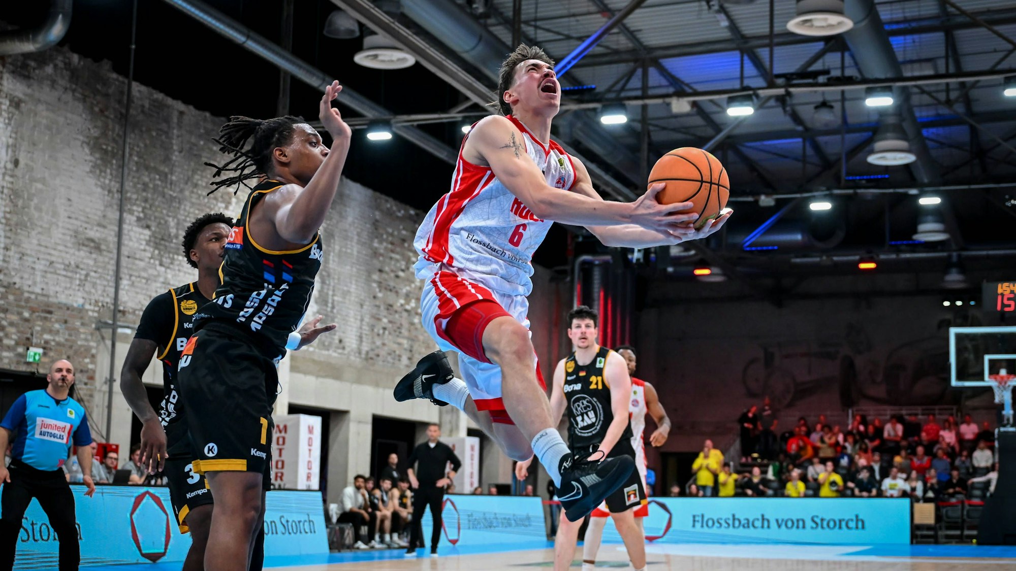 Barmer 2. Basketball Bundesliga ProA: Rheinstars Köln vs. Bozic Estriche Knights Kirchheim, 02.11.2025 Jasper Günther RheinStarsKöln 6, Barmer 2. Basketball Bundesliga ProA: Rheinstars Köln vs. Bozic Estriche Knights Kirchheim am 02.11.2025 in der Motorworld Köln in Koeln Nordrhein-Westfalen *** Barmer 2 Basketball Bundesliga ProA Rheinstars Köln vs Bozic Estriche Knights Kirchheim, 02 11 2025 Jasper Günther RheinStarsKöln 6 , Barmer 2 Basketball Bundesliga ProA Rheinstars Köln vs Bozic Estriche Knights Kirchheim on 02 11 2025 at Motorworld Köln in Cologne North Rhine-Westphalia Copyright: xBEAUTIFULxSPORTS/Mueller-Laschetx