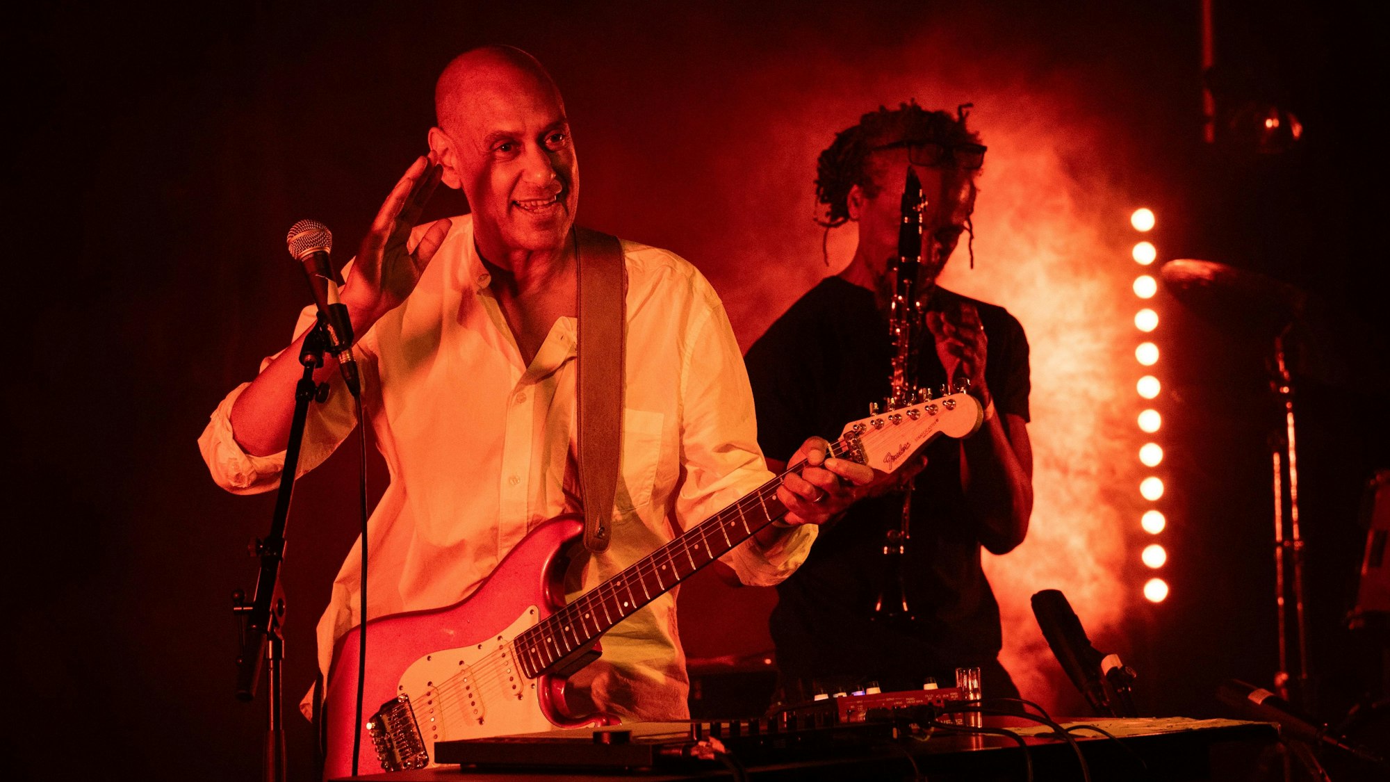 Das Duett „A.R. Kane“ auf der Bühne im Stadtgarten-Saal beim Week-End Fest in Köln.