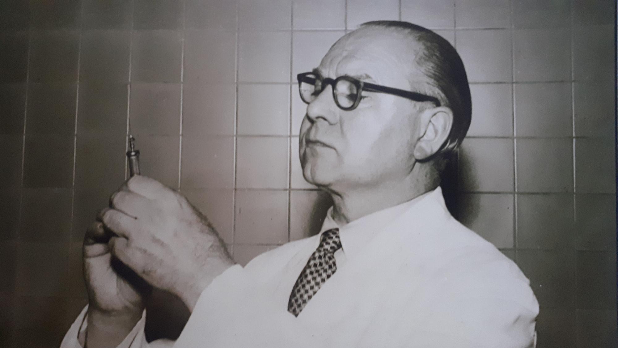 Dr. Anton Heimerzheim hatte 1925 seine erste Praxis eröffnet. 1931 zog sie in die heutigen Räume um.