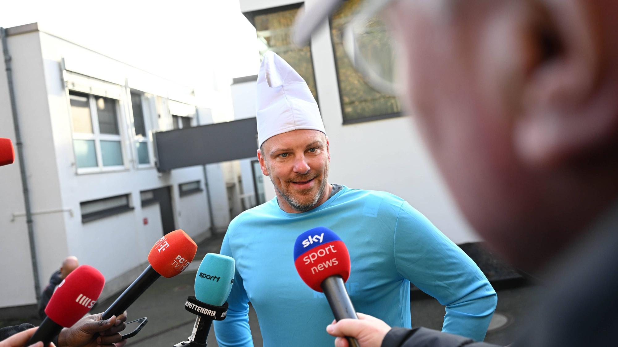 FC-Trainer Lukas Kwasniok erlebt das erste Mal den 11.11. in Köln.