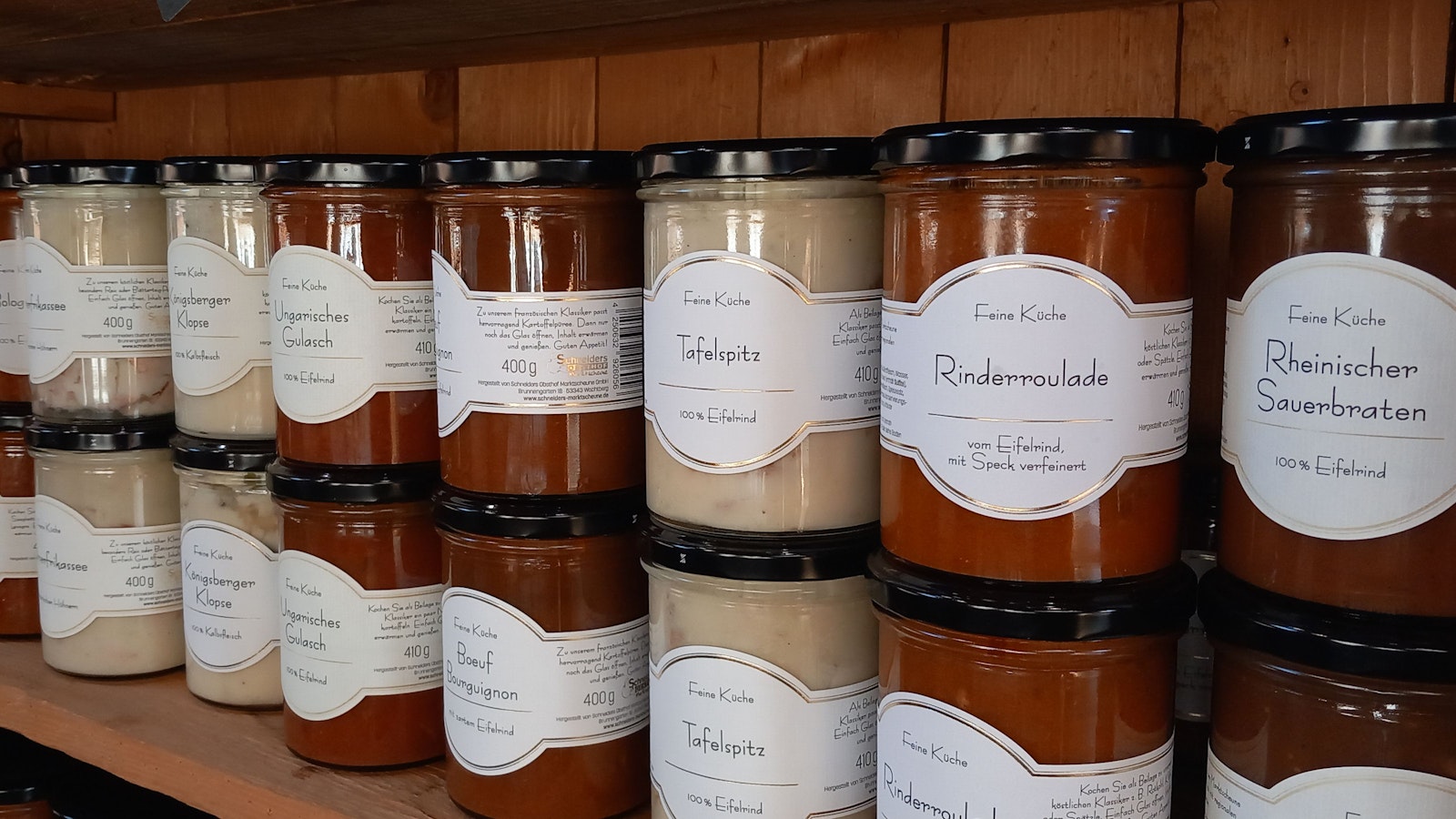 Die „Feine Küche“-Serie im Glas vom Scheunen-Koch besteht inzwischen aus 40 Produkten.Manfred Reinnarth