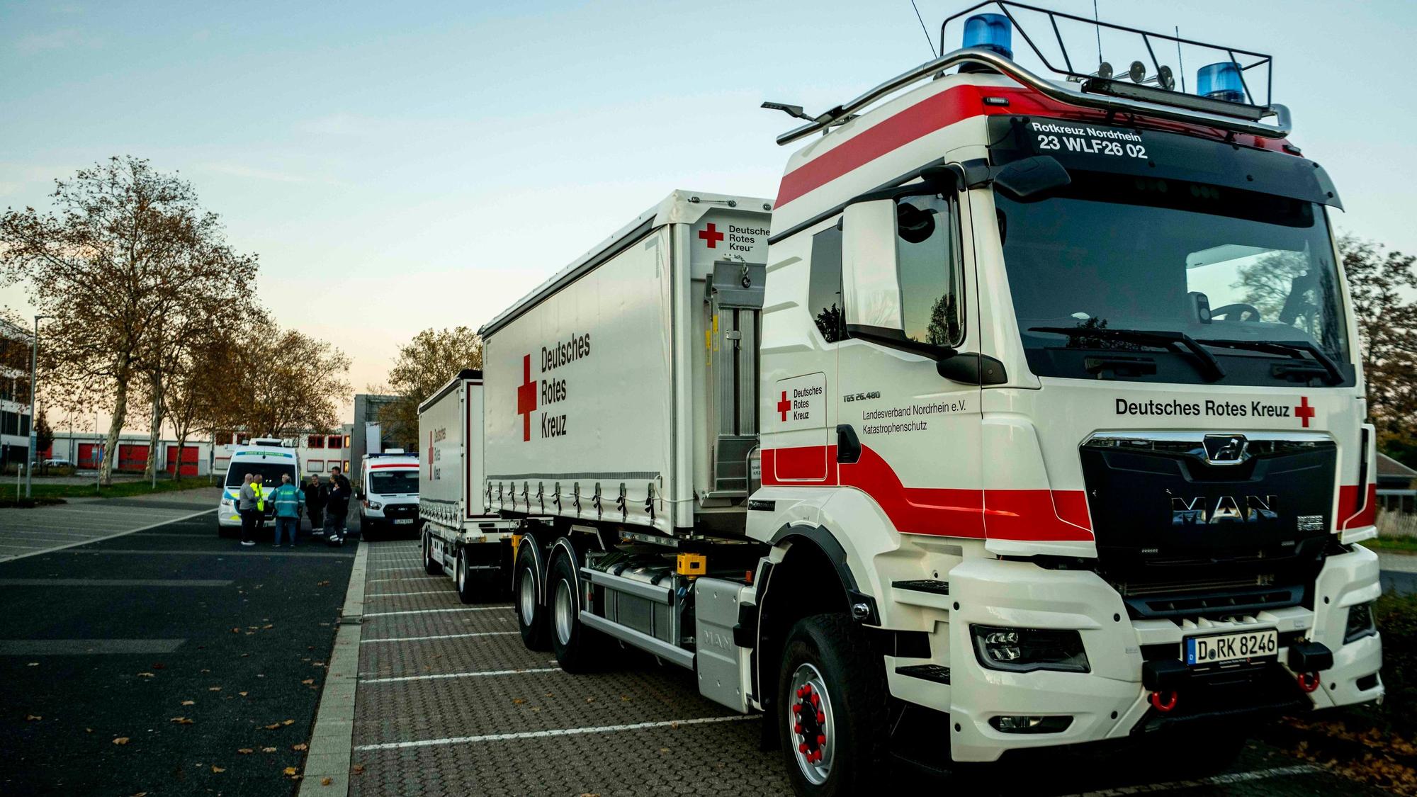Ein Lastwagen des DRK ist mit einem Wechsellader-System ausgestattet. In dem Container kann auch Trinkwasser transportiert werden.