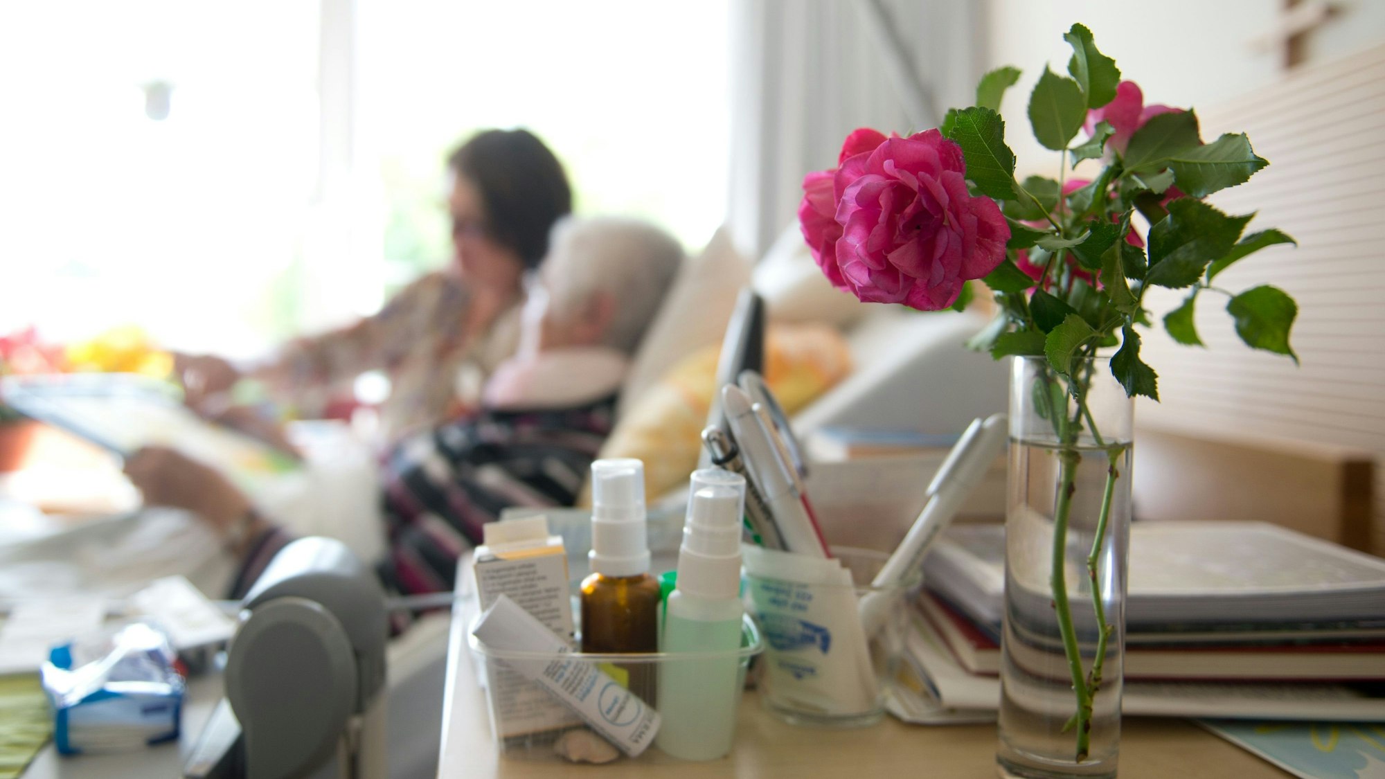 Mit den Themen Sterben,Tod und Trauer setzten Menschen sich laut der „Caring Community Köln“ erst auseinander, wenn es sie direkt betrifft. Das führe oft zu Überforderung.