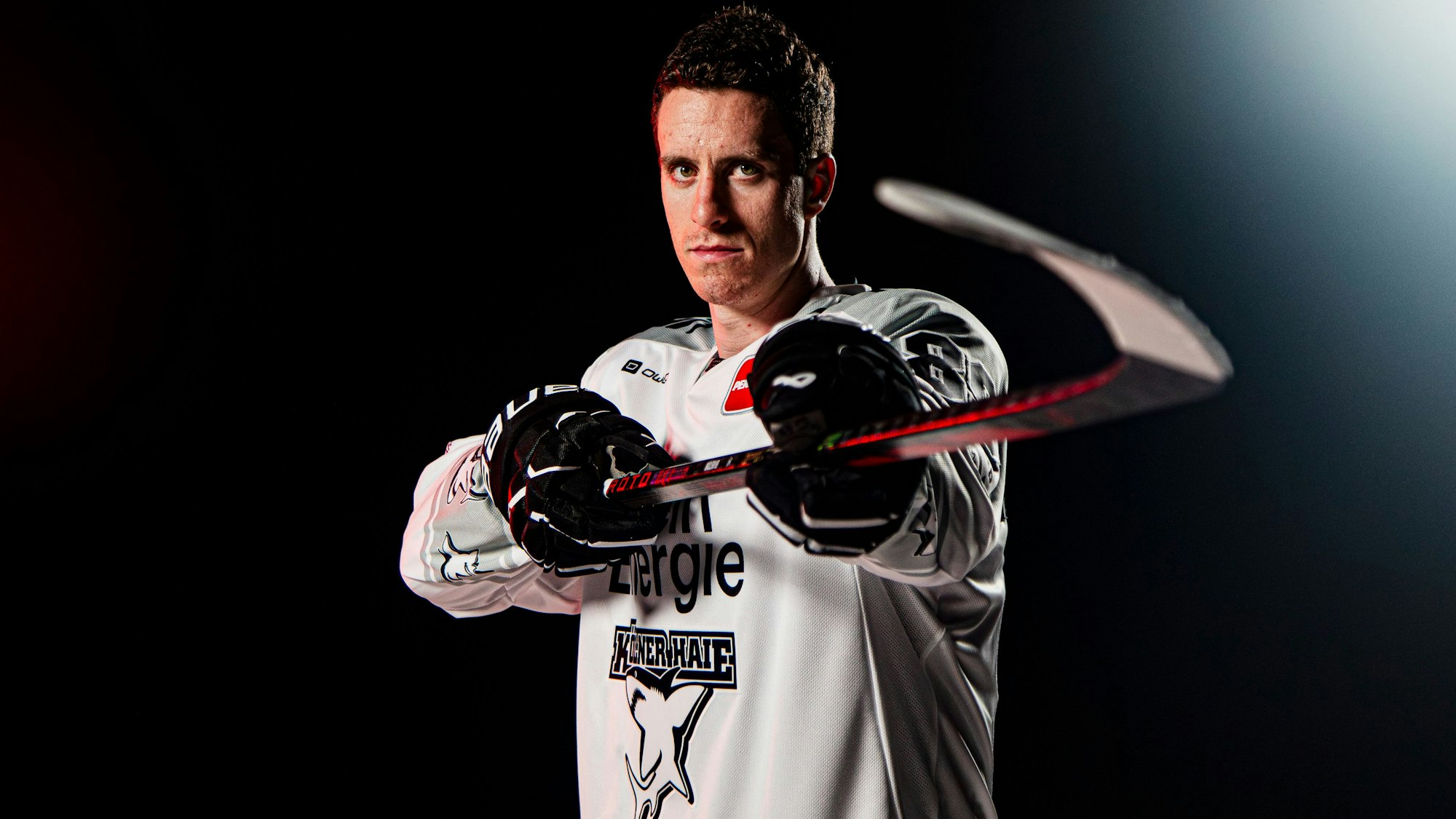 Haie-Stürmer Gregor MacLeod hat seinen Vertrag bis 2028 verlängert.