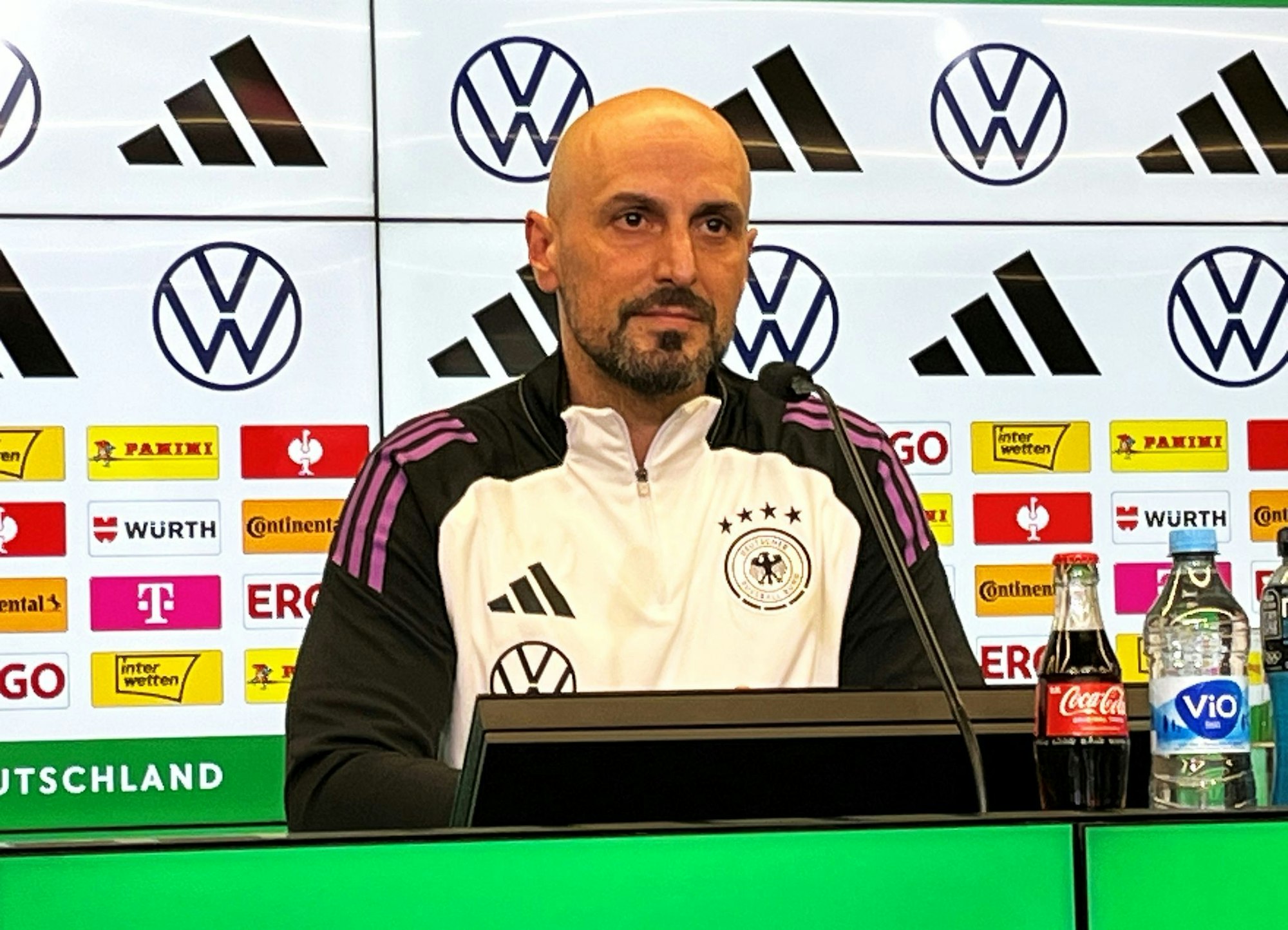 U21-Nationaltrainer Antonio Di Salvo fordert einen dominanten Auftritt seines Teams. (Archivfoto)