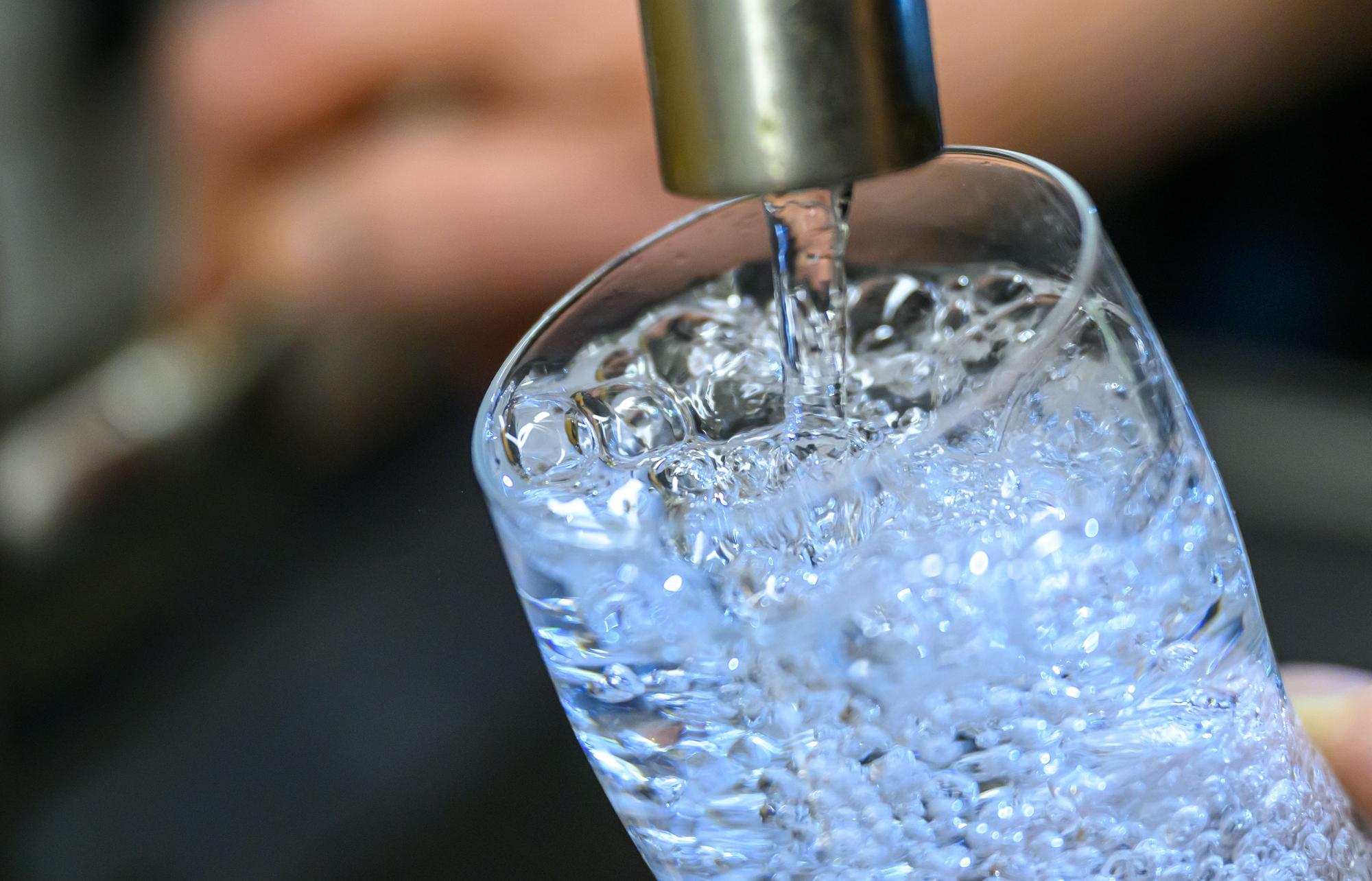 Trinkwasser wird in Pulheim teurer.