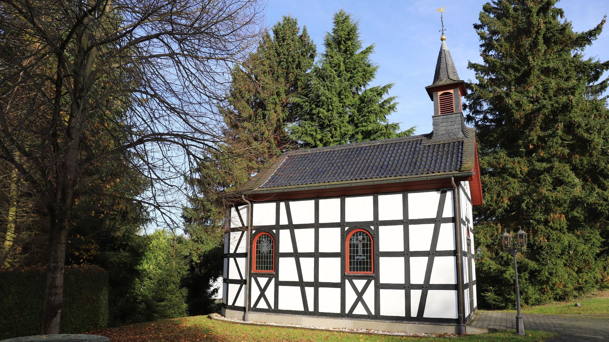 Der Verein hatte sich 2000 gegründet, um die Kapelle an Stelle der alten neu zu errichten.