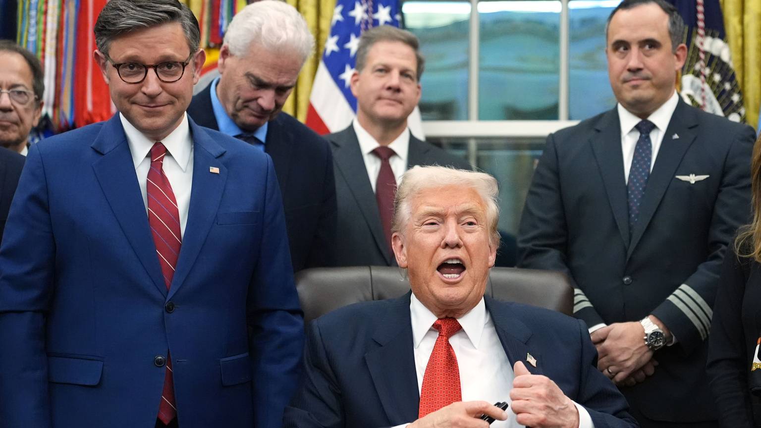 Washington: US-Präsident Donald Trump spricht am Mittwoch (12. November) nach der Unterzeichnung eines Gesetzespakets zum Ende des wochenlangen Teilstillstands der US-Regierungsgeschäfte.