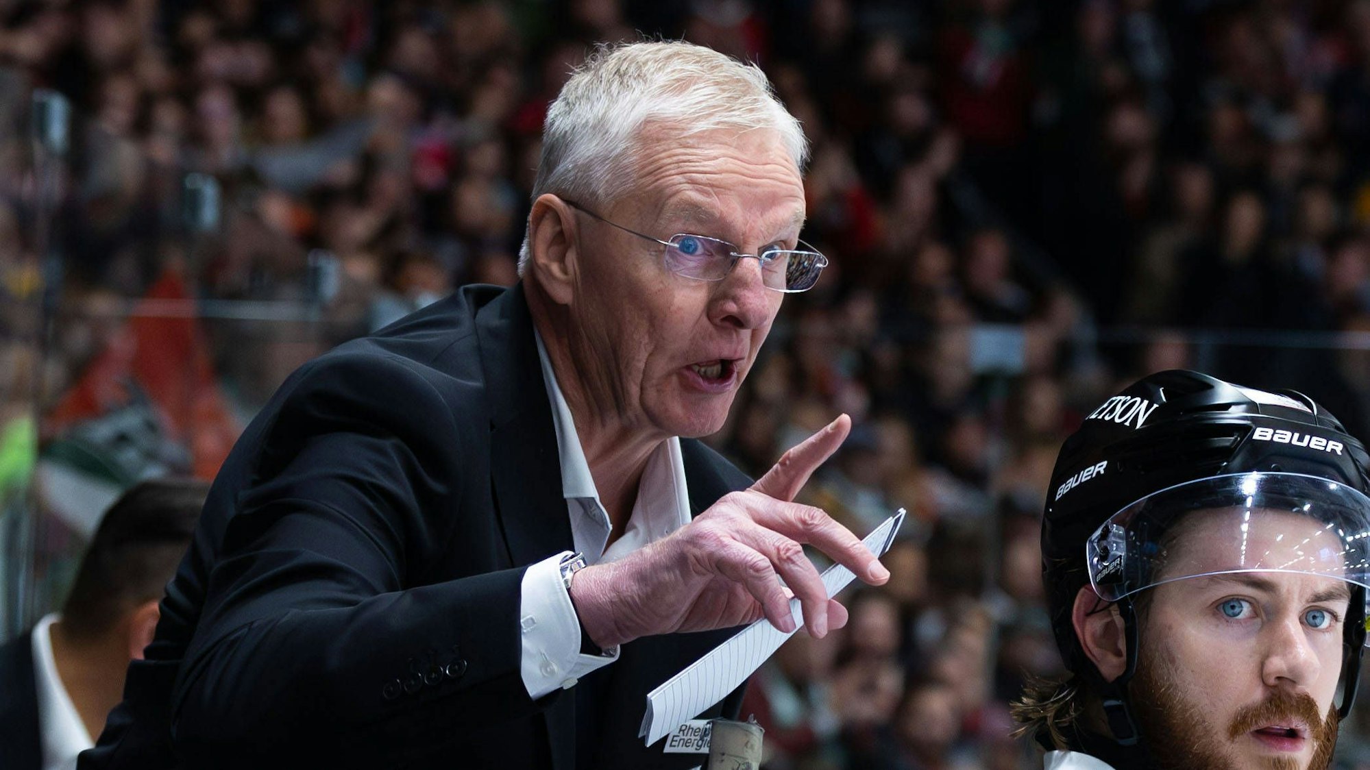 Haie-Trainer Kari Jalonen konnte mit der Leistung seines Teams in Wolfsburg nicht zufrieden sein.