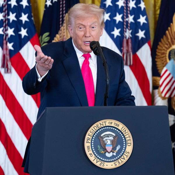 Das Bild zeigt US-Präsident Donald Trump bei einer Rede. Foto: Saul Loeb