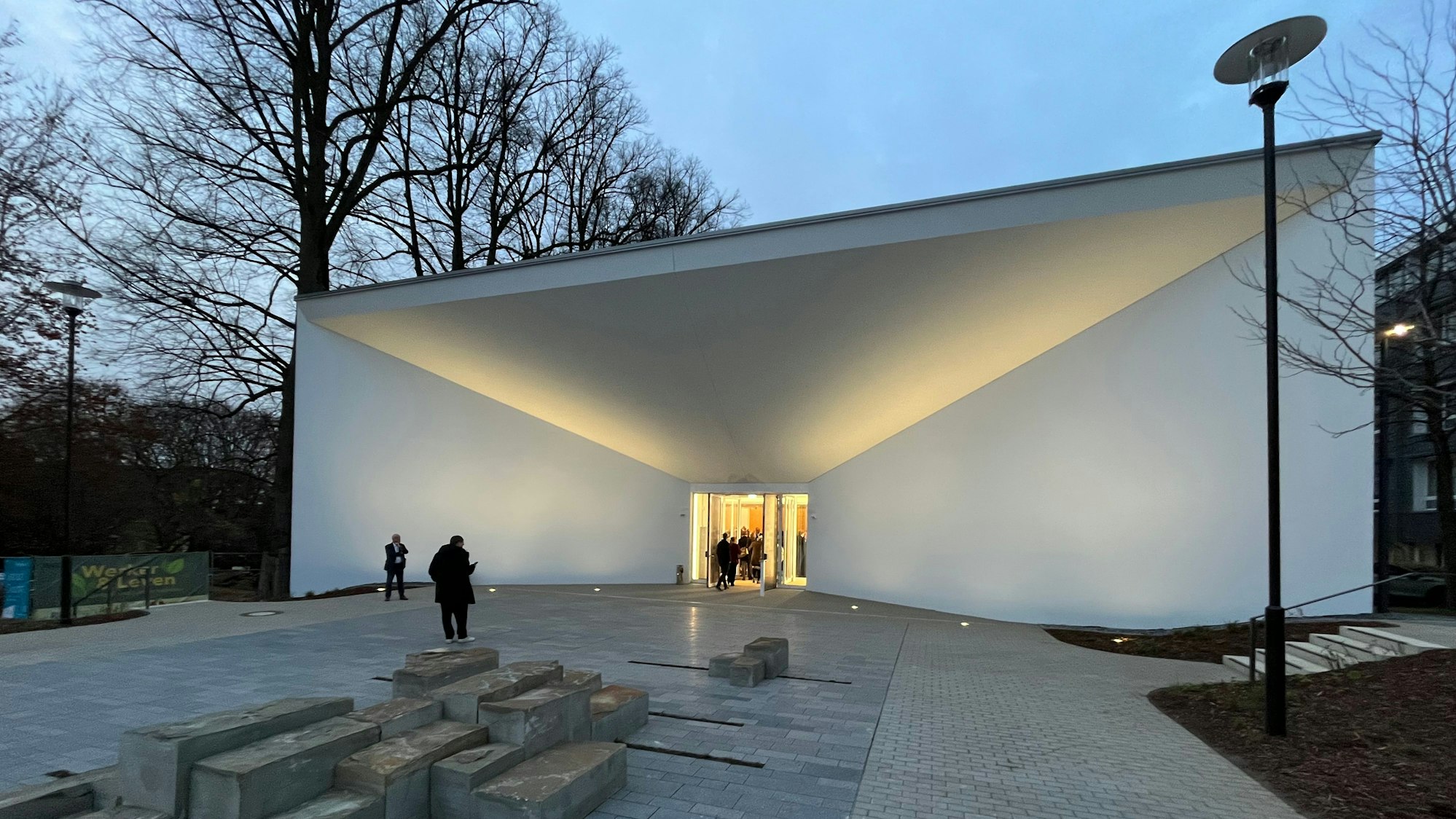 Die Fassade des Burscheider Kulturforums