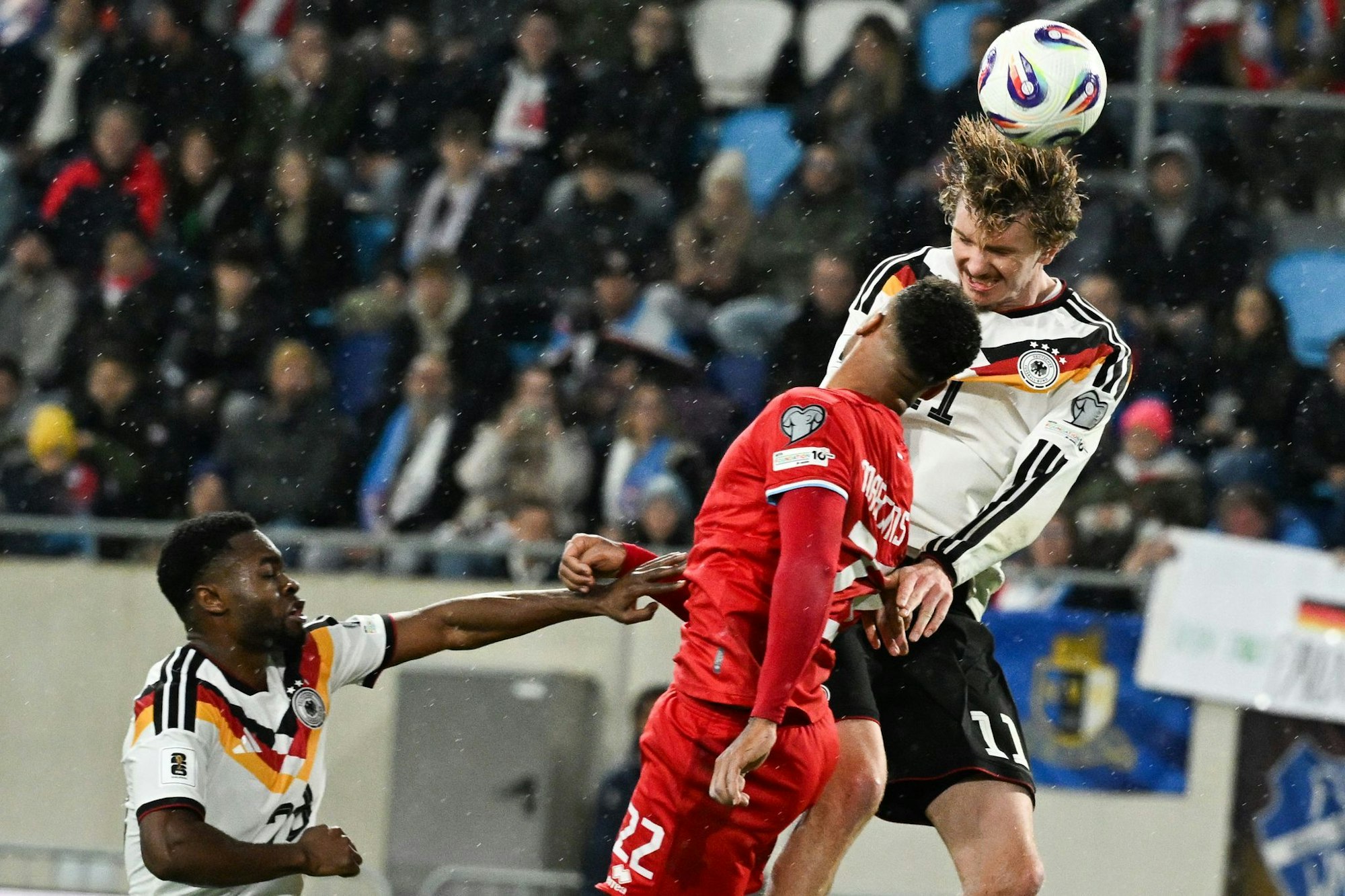 Kopfballstark mit 1,98 Metern: Torjäger Woltemade.