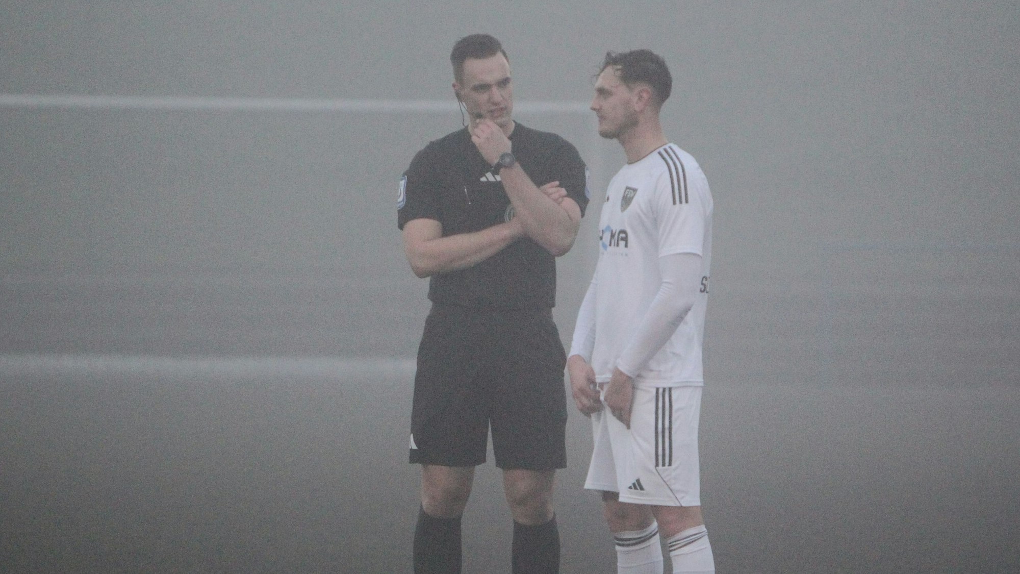 Schiedsrichter Tobias Esch