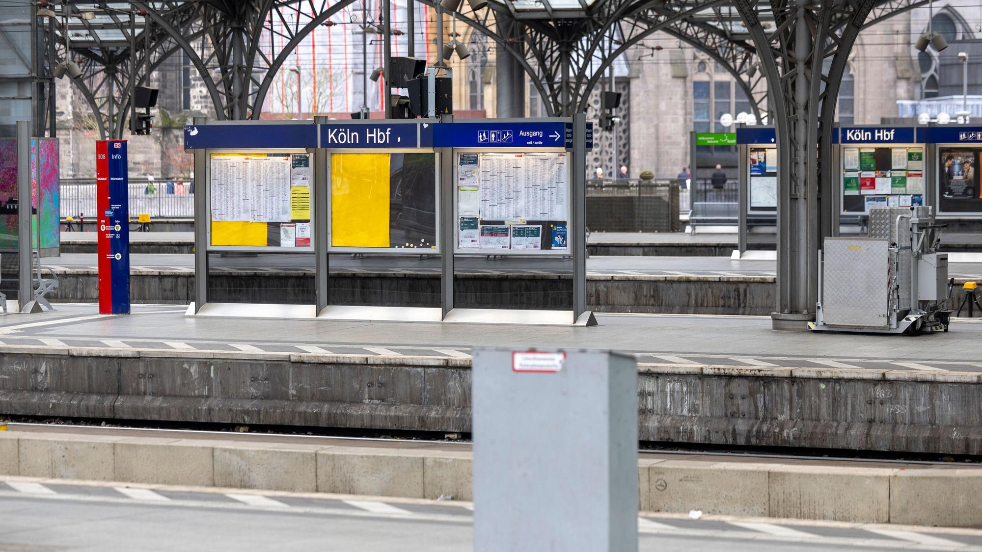 Durchblick ohne Kunden: Die Bahnsteige 1 bis 9 sind wegen Arbeiten komplett gesperrt.