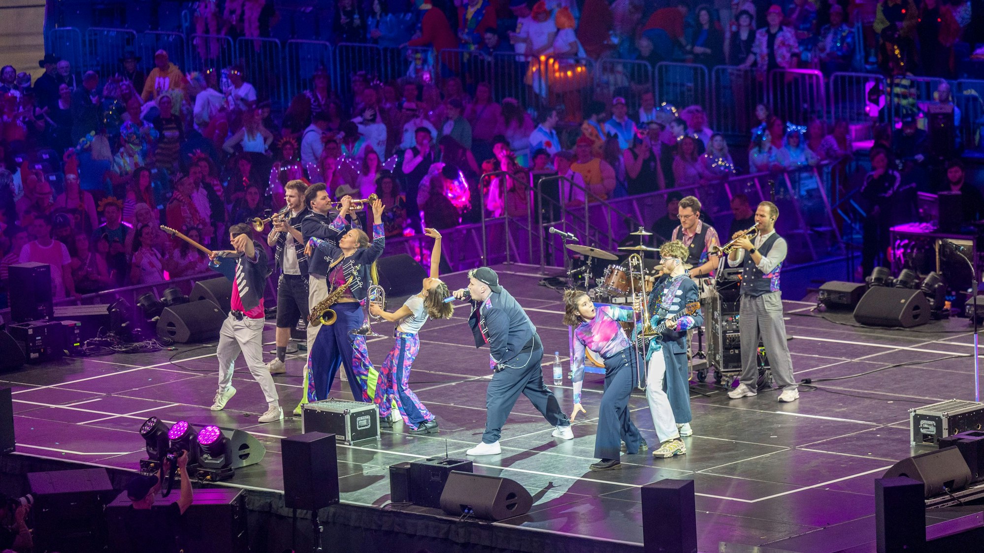Druckluft sorgten für gute Stimmung in der Arena.
