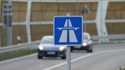 Auf der A45 sind menschliche Körperteile gefunden worden (Symbolbild).