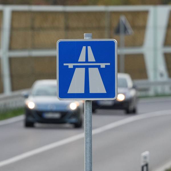 Auf der A45 sind menschliche Körperteile gefunden worden (Symbolbild).