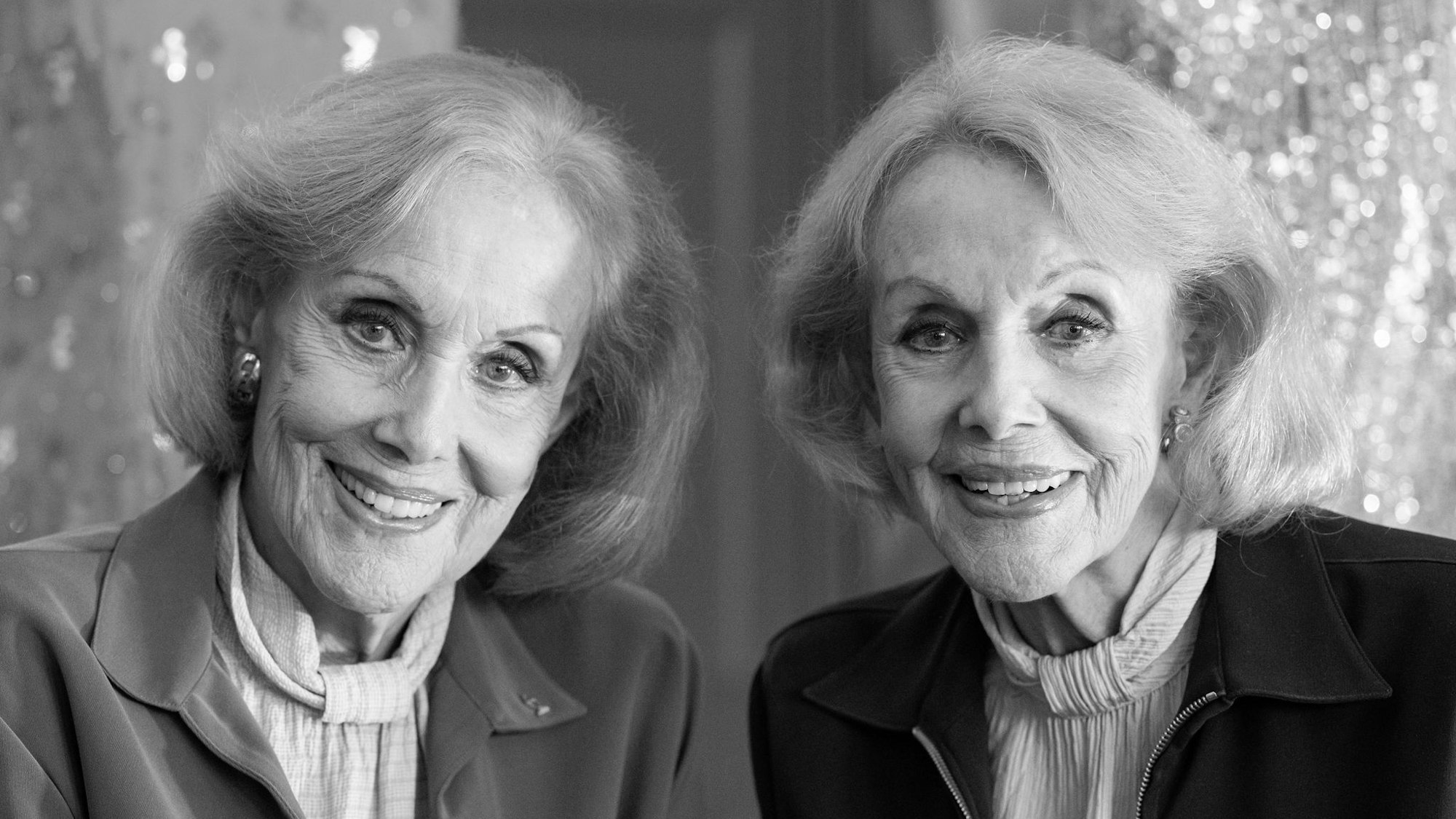 Alice (l.) und Ellen Kessler erlangten als Sängerinnen und Tänzerinnen international Berühmtheit. (Archivbild)