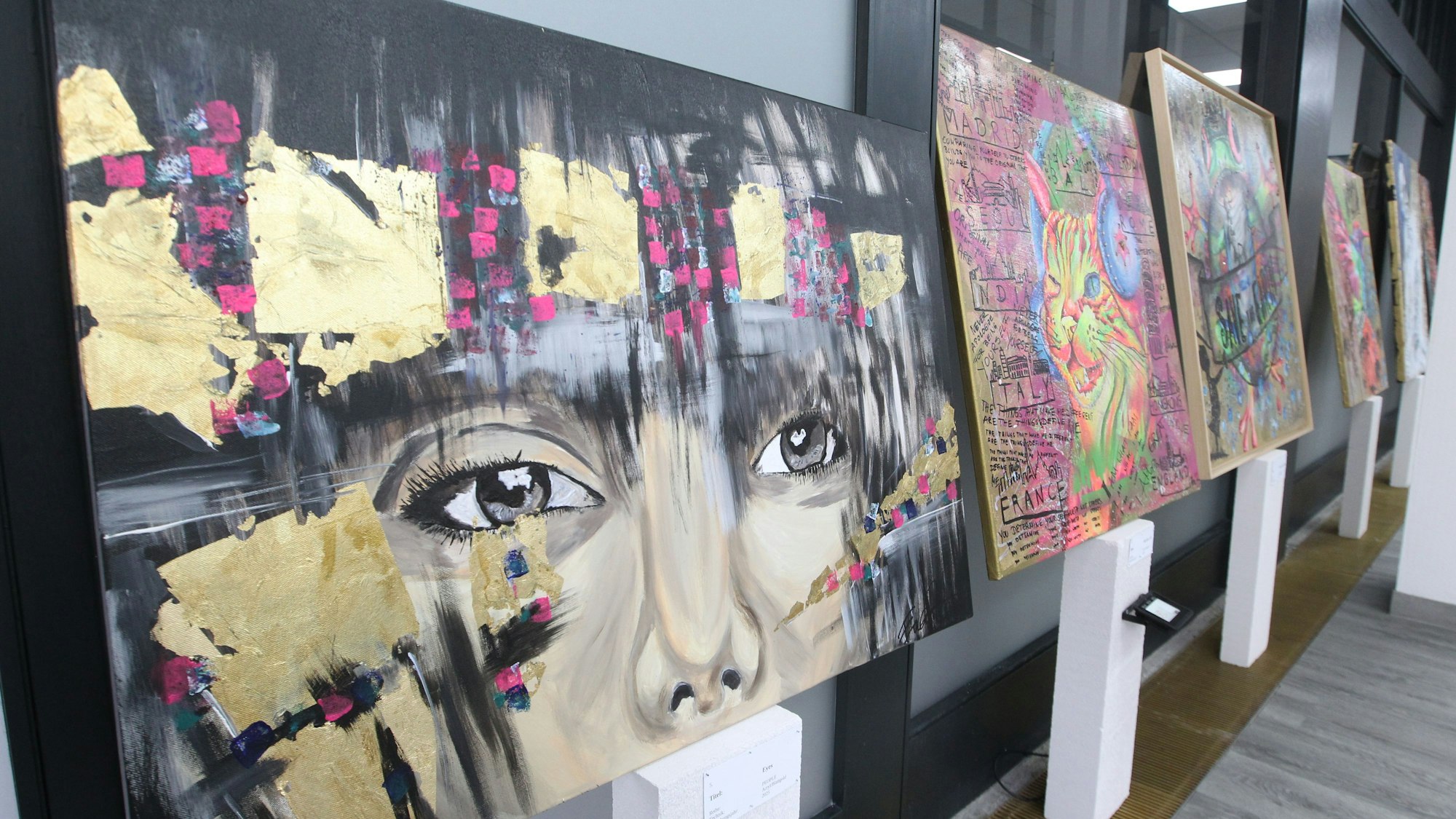 In allen Bildern ist Blattgold verarbeitet.