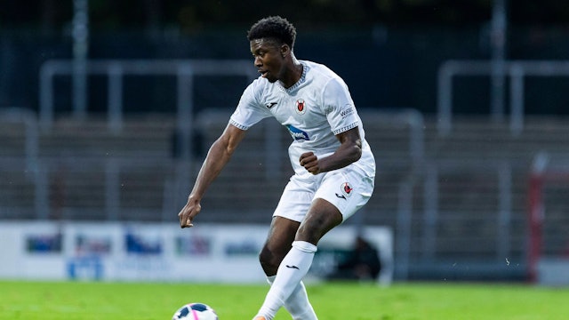 Cologne Cup 2025 09.10.2025 Joel Agyekum Viktoria Köln, 3 beim Cologne Cup 2025 im Spiel Fortuna Köln gegen Viktoria Köln am 09.10.2025 im Südstadion in Köln *** Cologne Cup 2025 09 10 2025 Joel Agyekum Viktoria Köln, 3 at the Cologne Cup 2025 in the match Fortuna Köln vs Viktoria Köln on 09 10 2025 at the Südstadion in Cologne Copyright: xBEAUTIFULxSPORTS/Meuselx