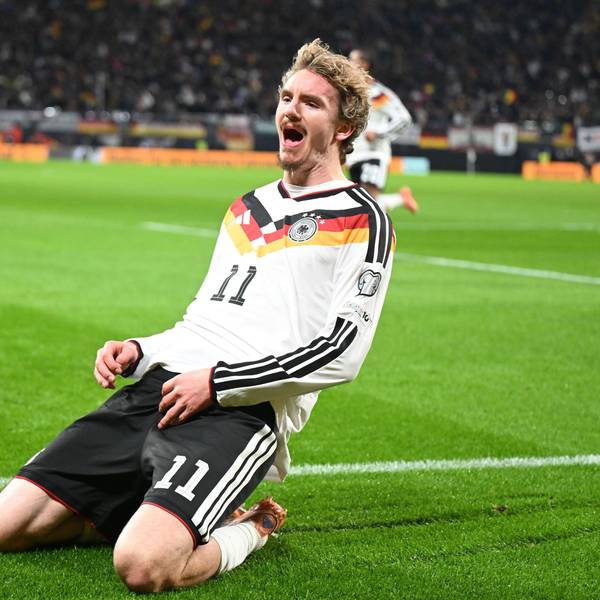 Nick Woltemade feiert seinen Treffer zum 1:0.