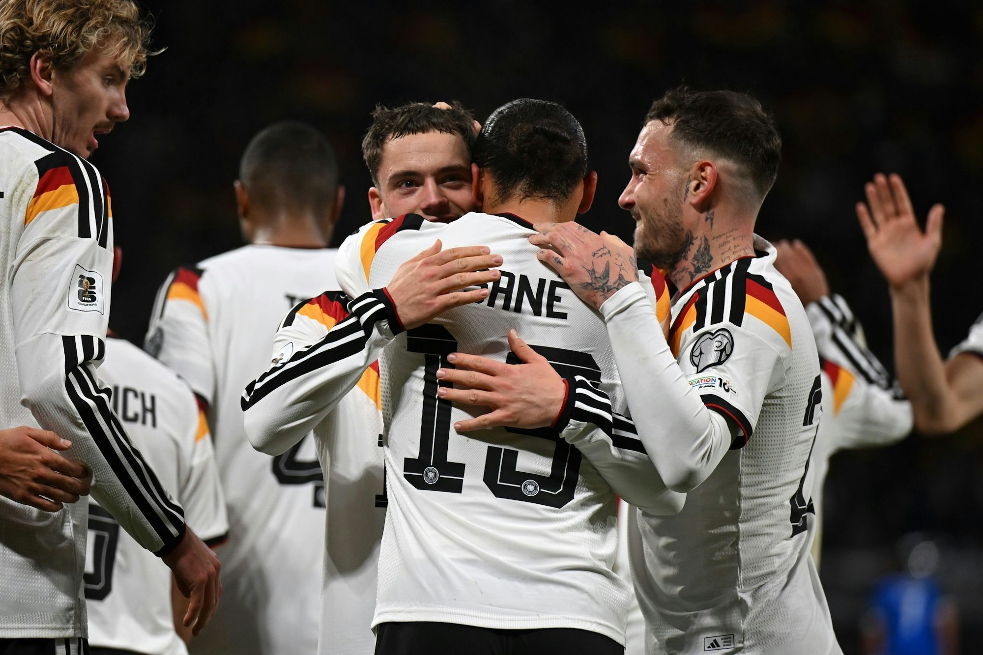 Jubel im deutschen Team: Ein Sieg über die Slowakei macht die WM-Qualifikation perfekt.